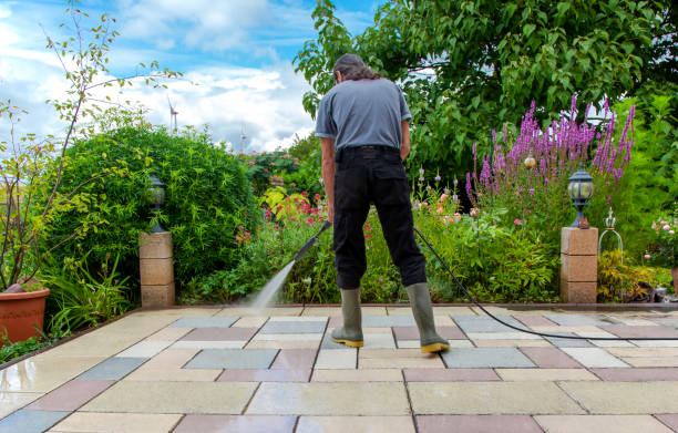 Best Building Exterior Pressure Washing in Lla Lla East, WA