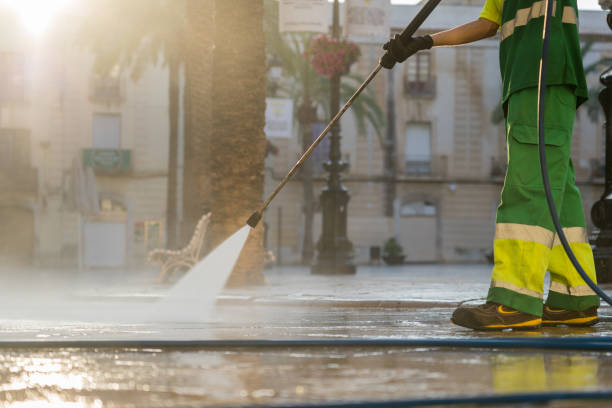 Best Window and Screen Pressure Cleaning in Lla Lla East, WA